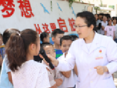 【学党史 送健康 递温暖】濮阳市妇幼保健院到清丰县开展“六一”儿童节义诊送健康活动