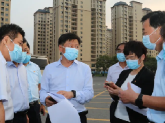 清丰县委书记曹拥军一行到清丰第一医院检查指导疫情防控工作