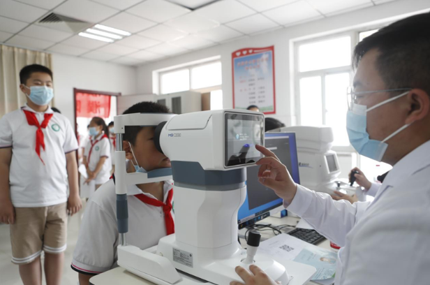 当“AI”遇上双眼