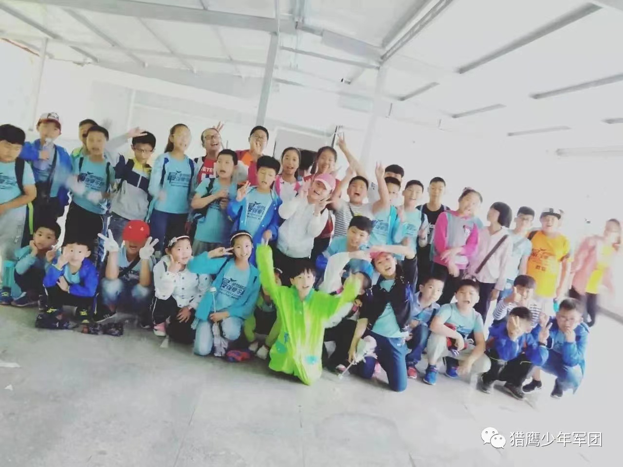 强强联手 倾情推出 猎鹰青少年安全军事训练营 报名开始了