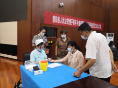 濮阳县人民法院携手美年大健康濮阳分院开展关爱职工义诊活动